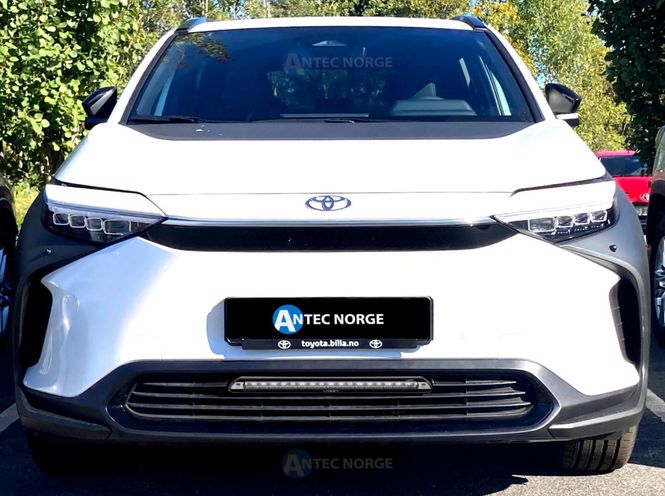 Hovedbilde Antec Lazer Grillkit | Linear 18 ELITE+ Toyota BZ4X - XBB Canbus -2024